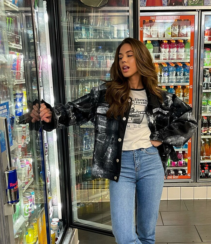 brit-manuela gallery photo #833