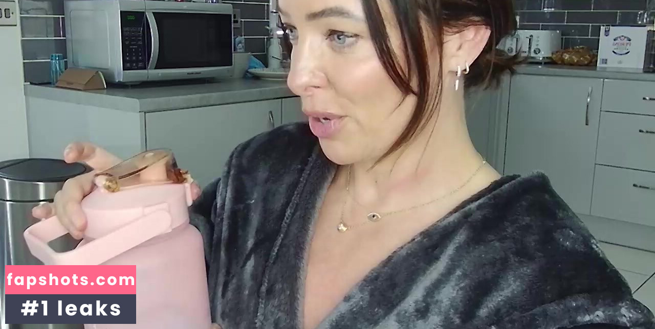 british_brin nude babe gallery