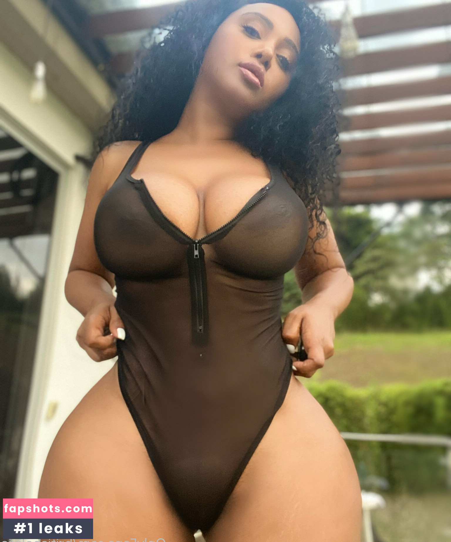 BritishOlivia gallery photo #126