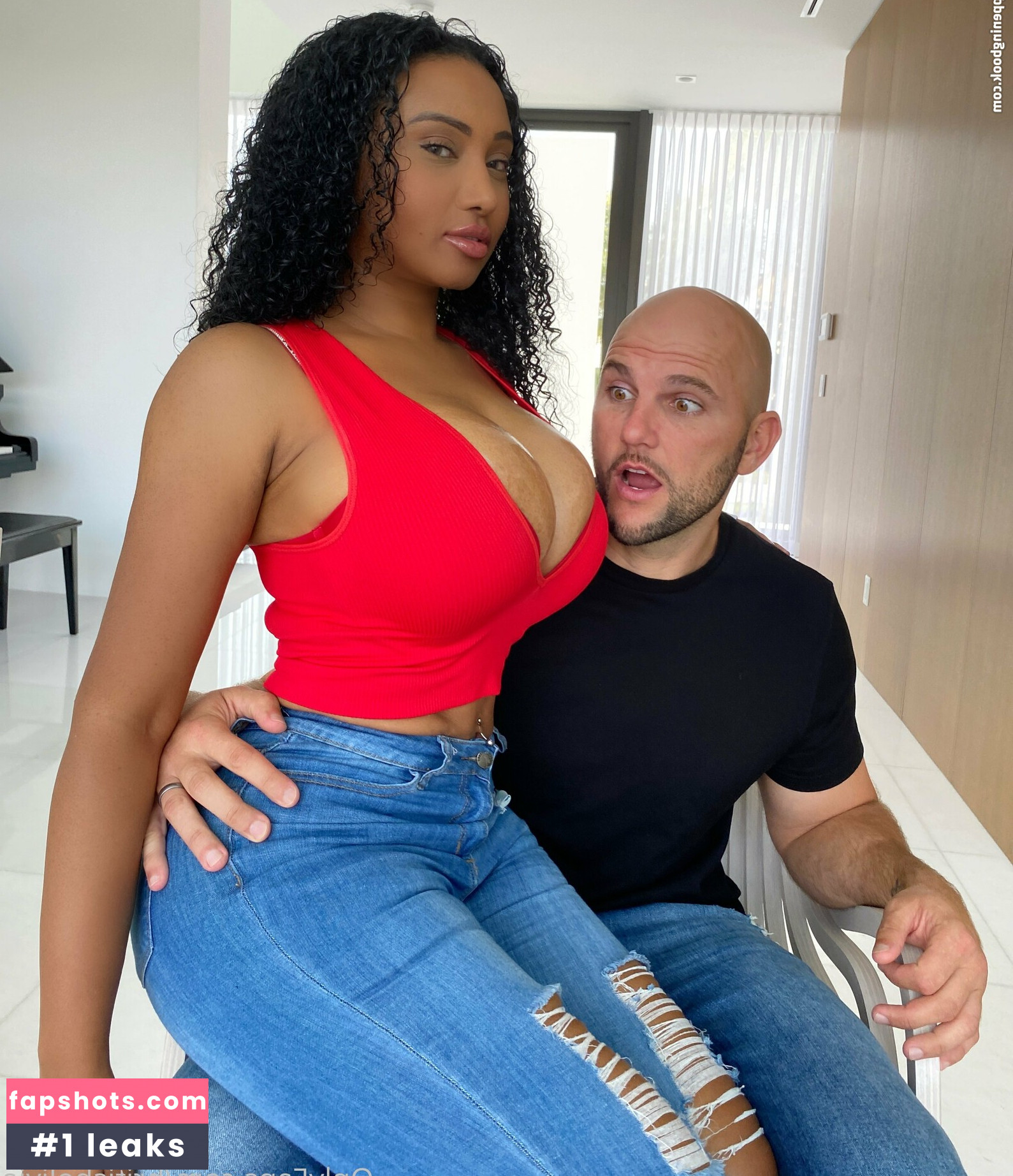 BritishOlivia gallery photo #249