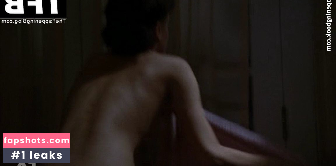 Britne Oldford gallery photo #19