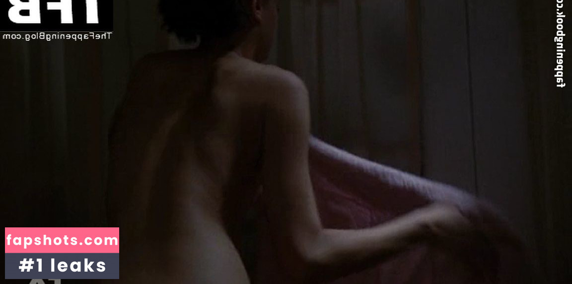 Britne Oldford gallery photo #4