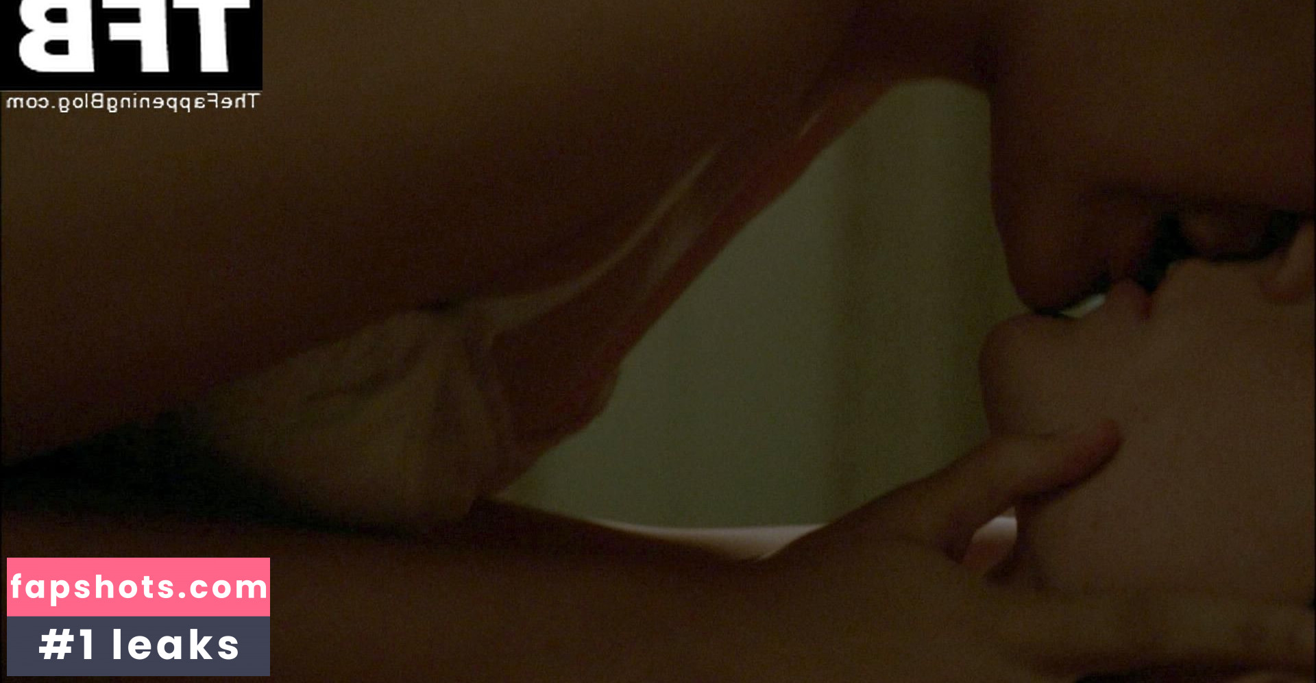 Britne Oldford nude babe gallery