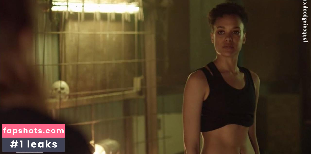 Britne Oldford gallery photo #66