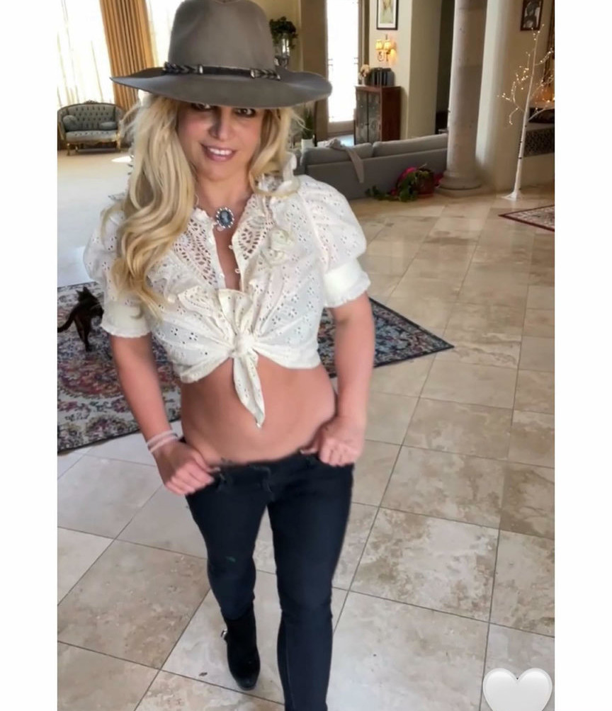 britney-spears Nude Leaks OnlyFans Photos #2674 - LeakJerk
