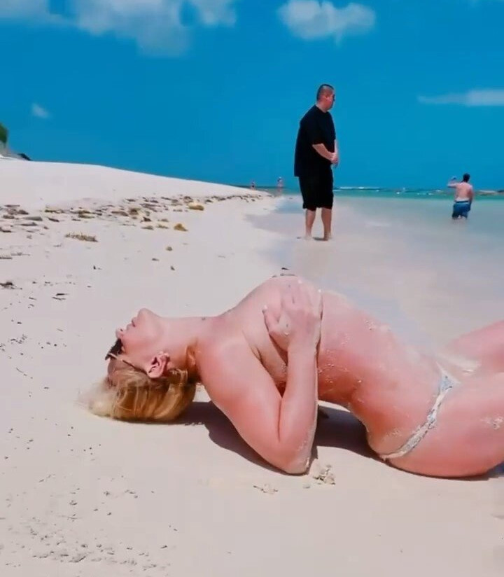 britney-spears Nude Leaks OnlyFans Photos #2746 - LeakJerk