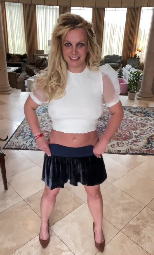 britney-spears Nude Leaks OnlyFans Photos #2946 - LeakJerk