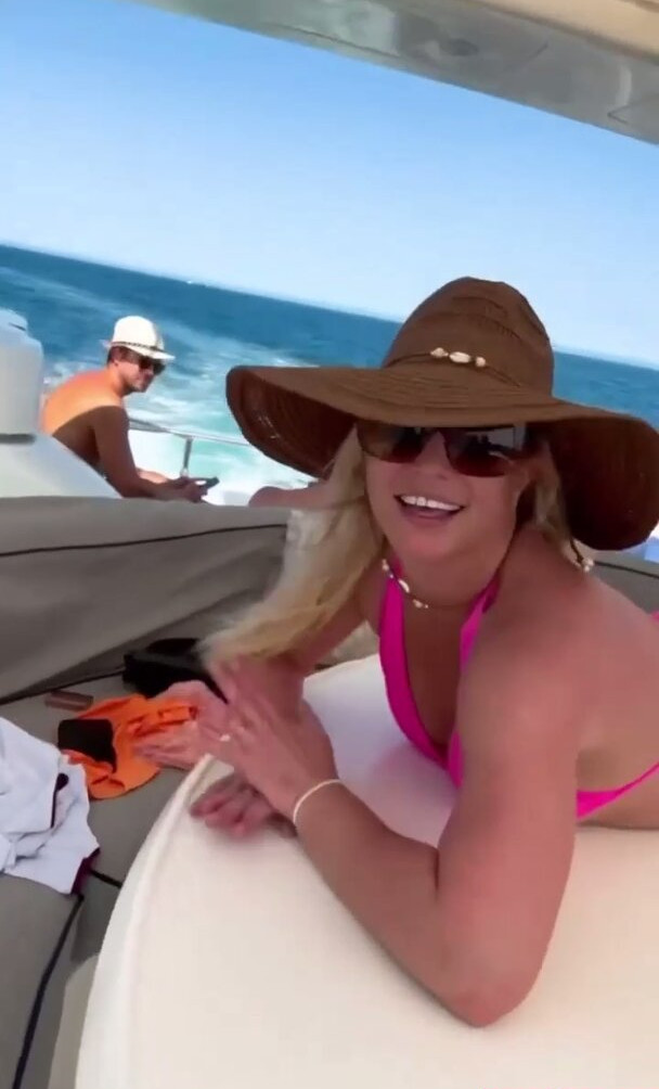 britney-spears gallery photo #751