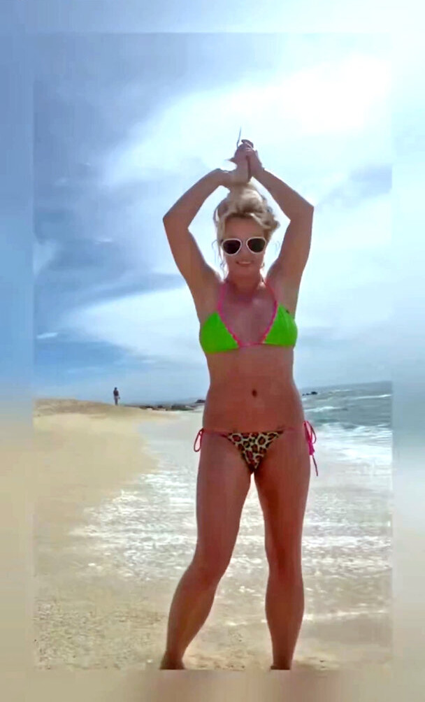 britney-spears gallery photo #905