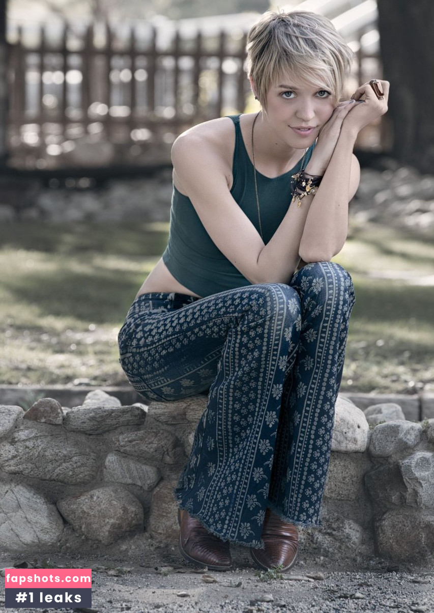 Britni Sheridan gallery photo #47