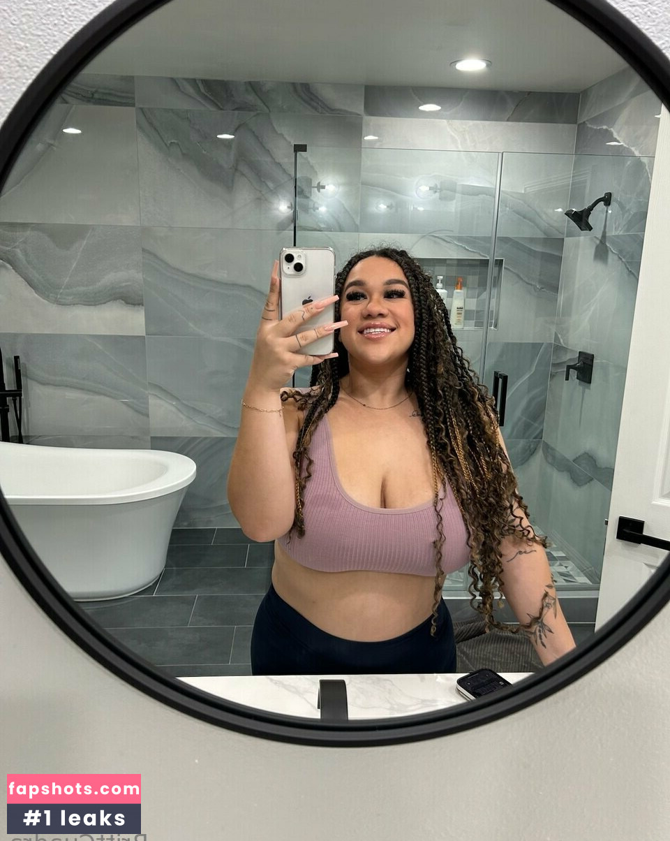 Britt Cuadra gallery photo #16