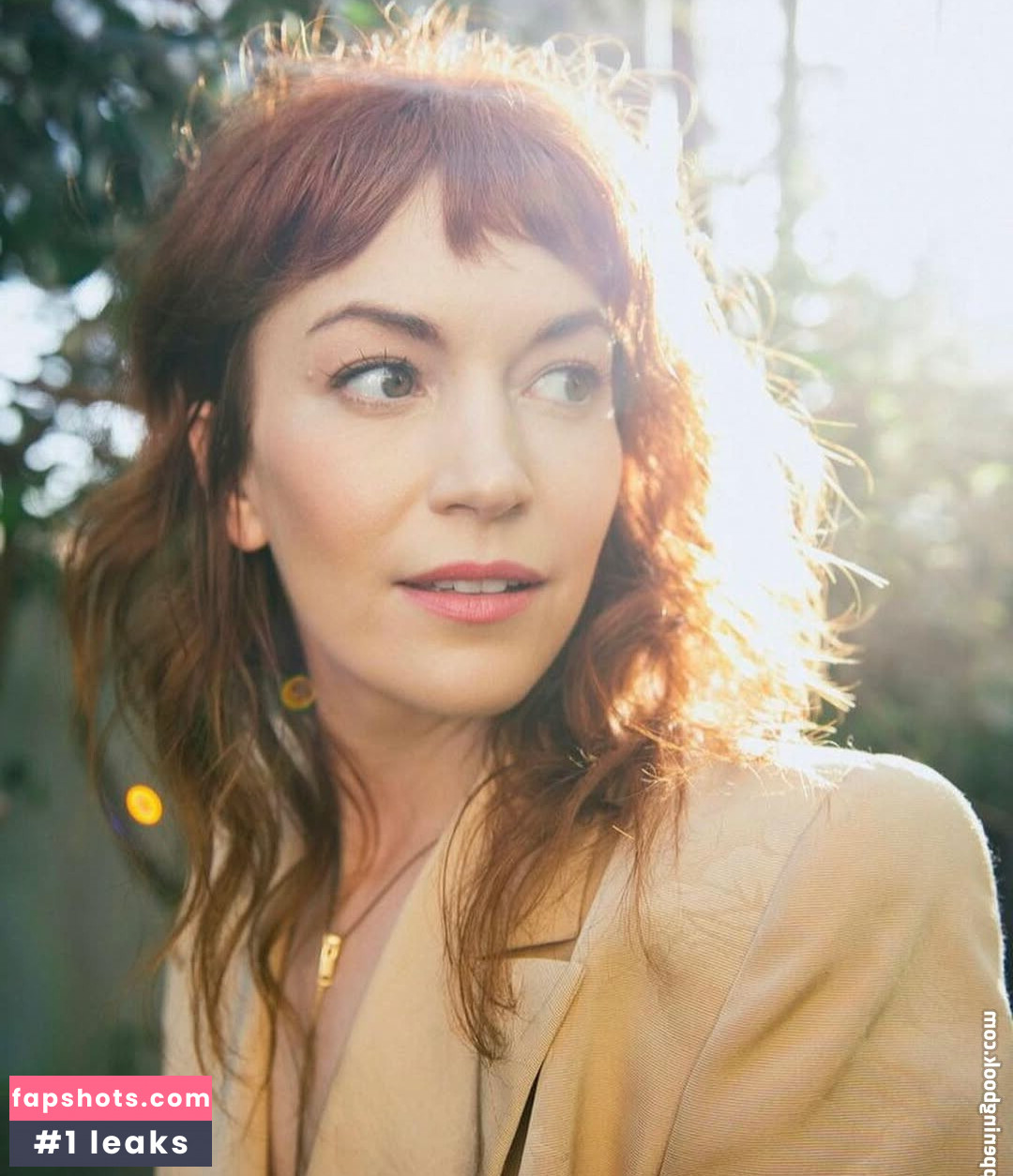 Britt Lower gallery photo #23