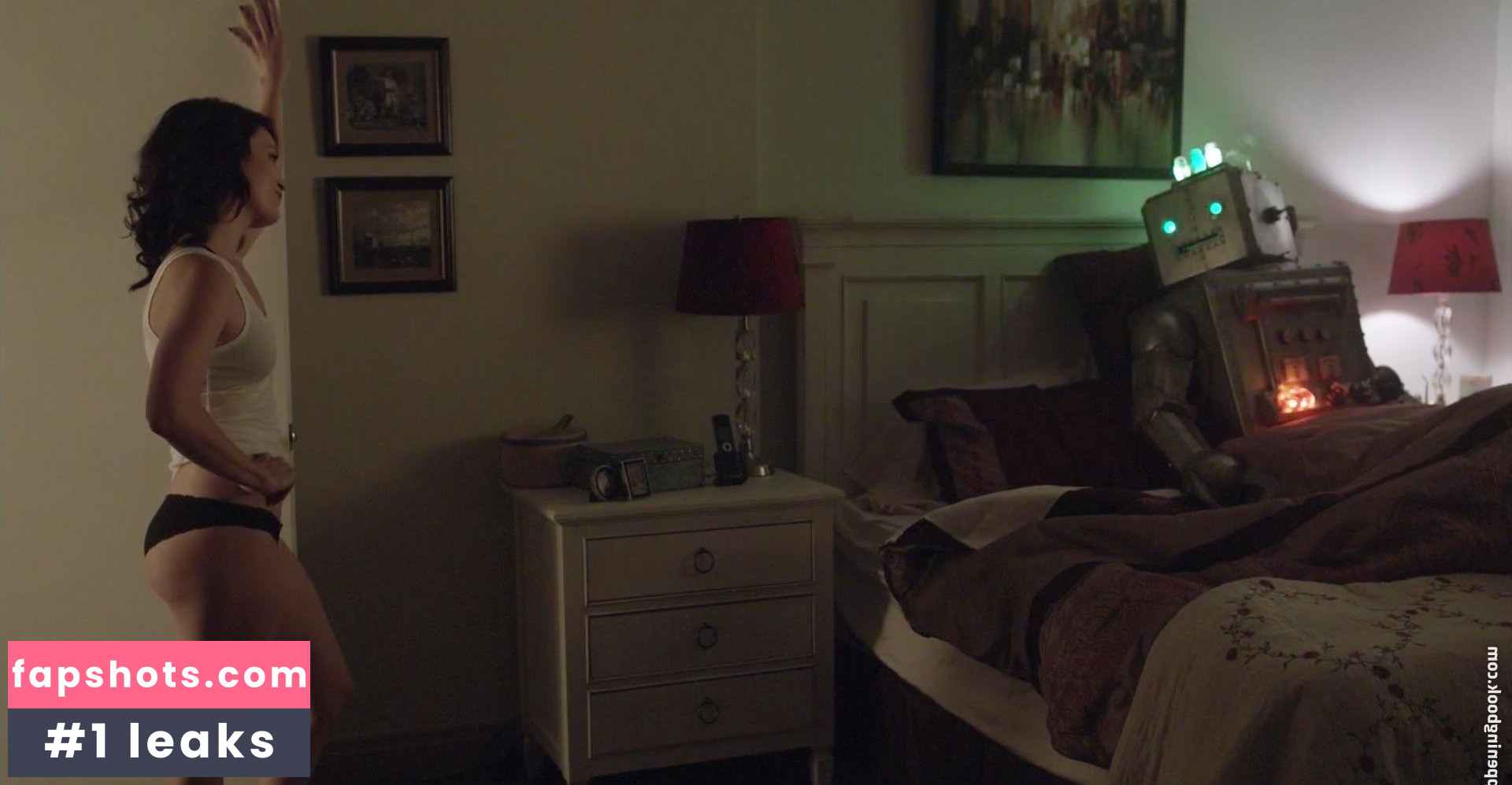 Britt Lower gallery photo #74