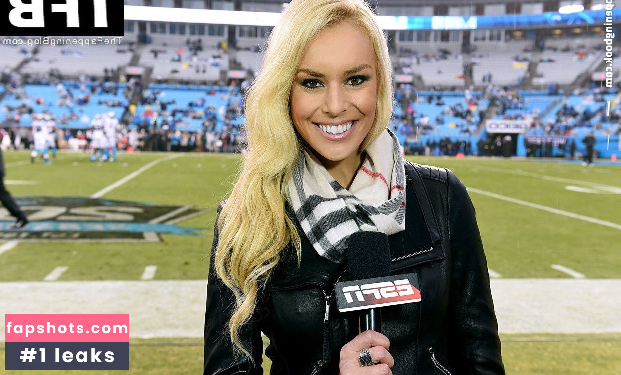 Britt McHenry gallery photo #7
