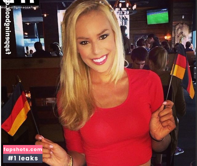 Britt McHenry gallery photo #10