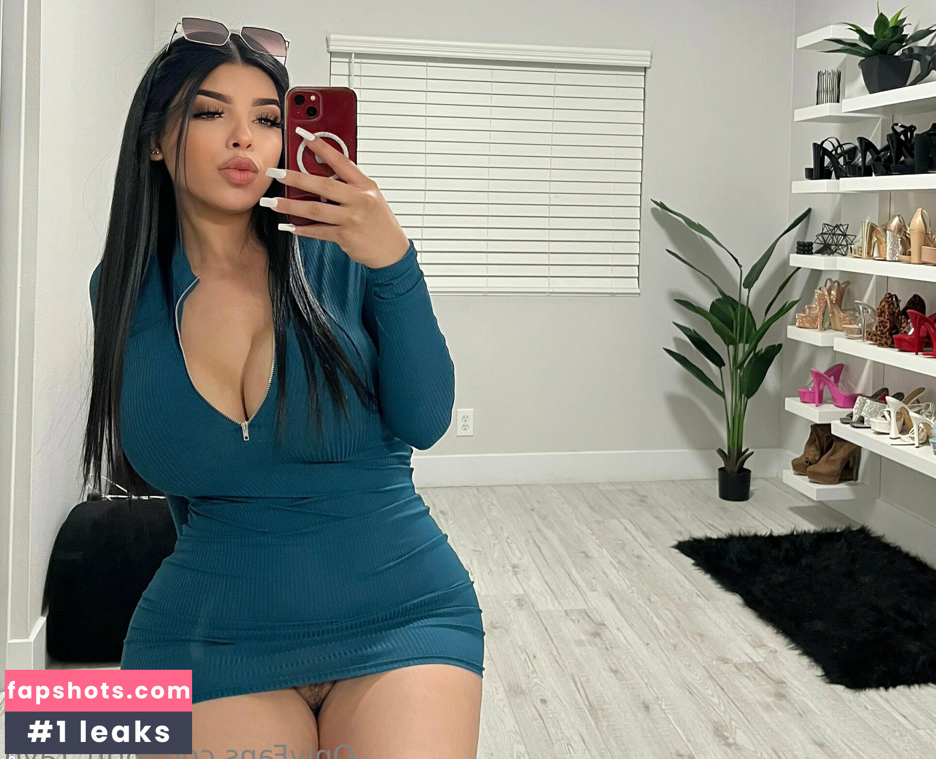 Britt_rayo nude babe gallery