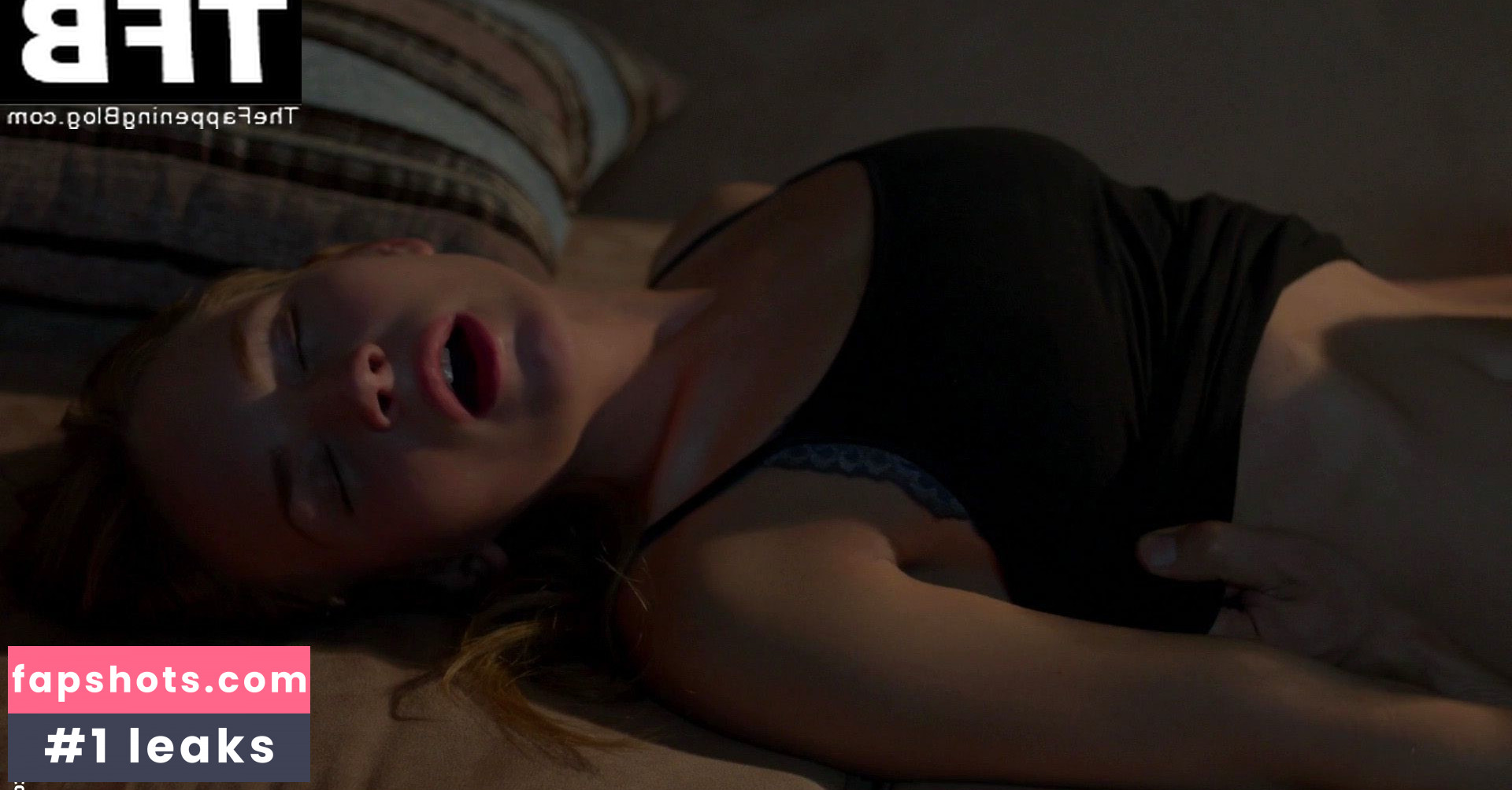 Britt Robertson gallery photo #87