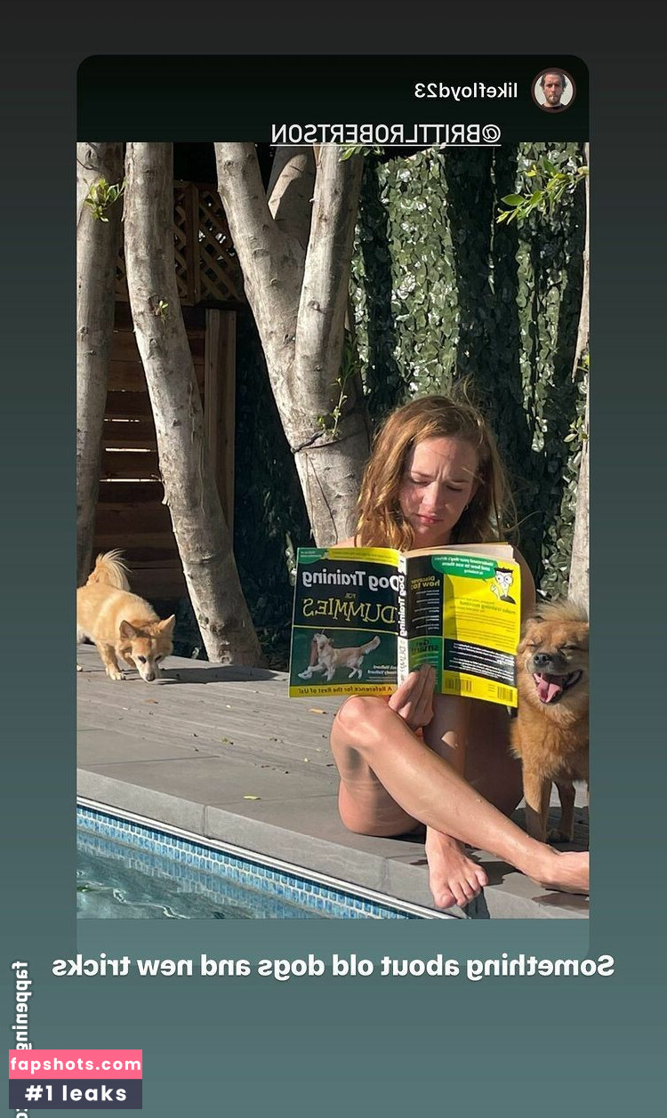 Britt Robertson gallery photo #10