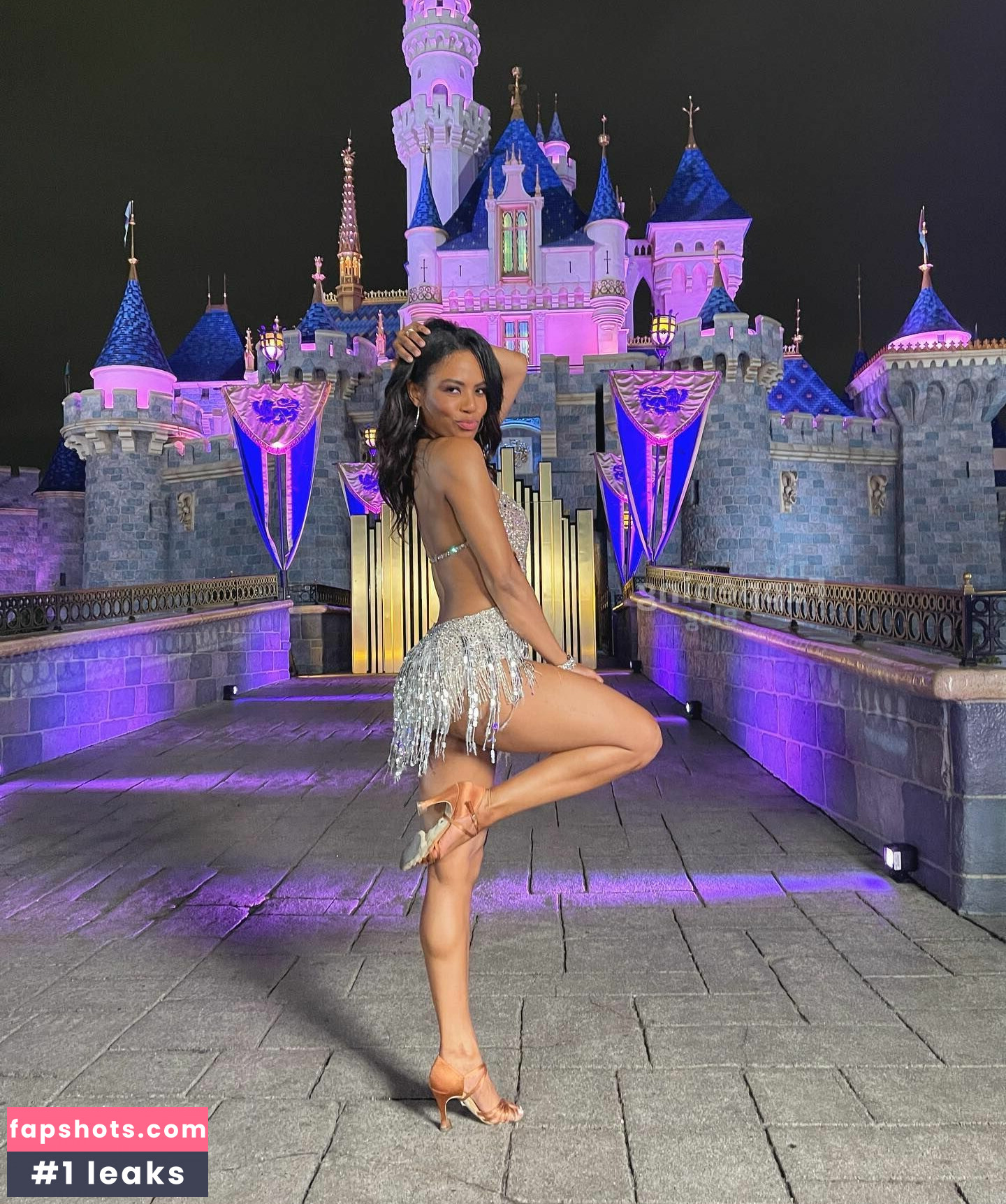 Britt Stewart gallery photo #2