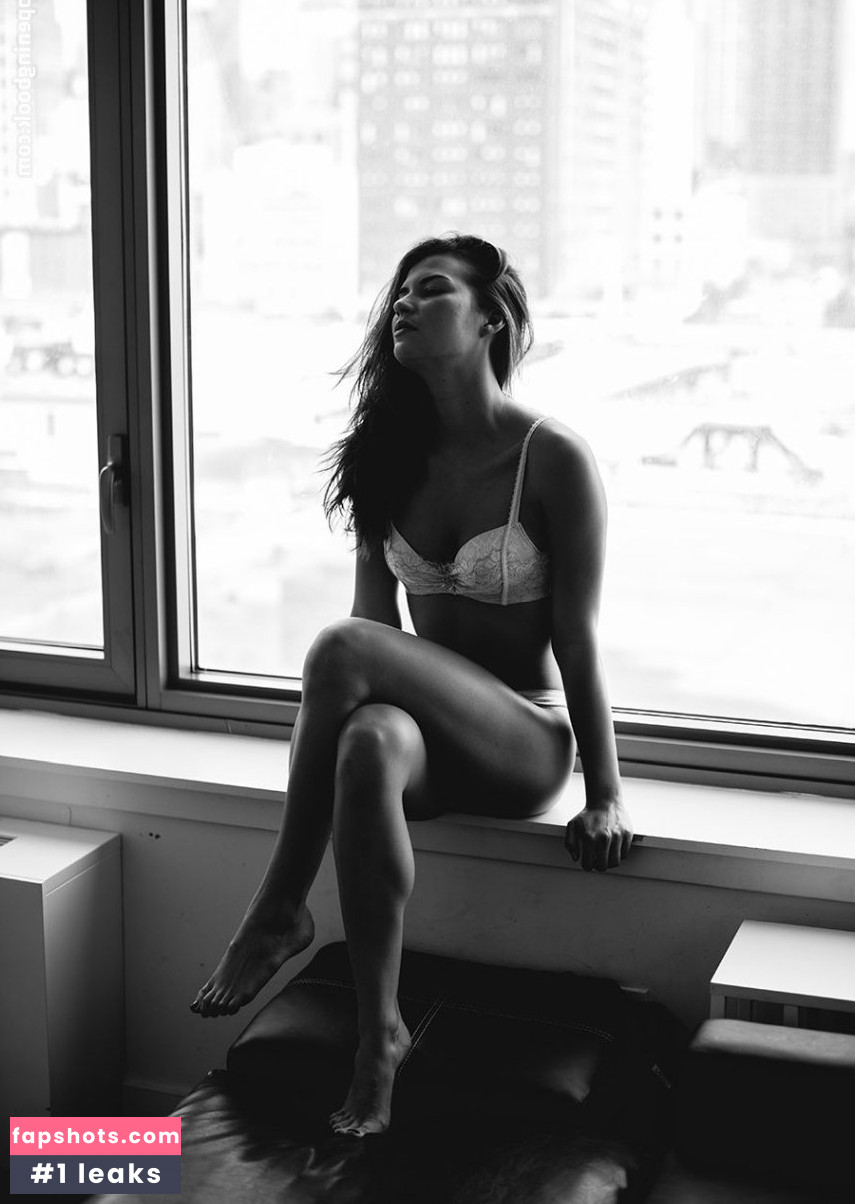 Brittani Bader gallery photo #17