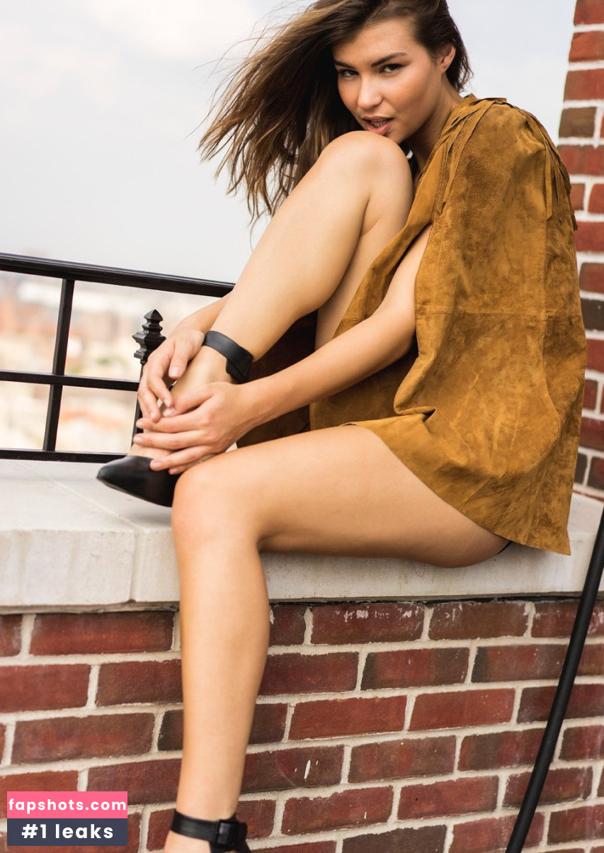 Brittani Bader gallery photo #31