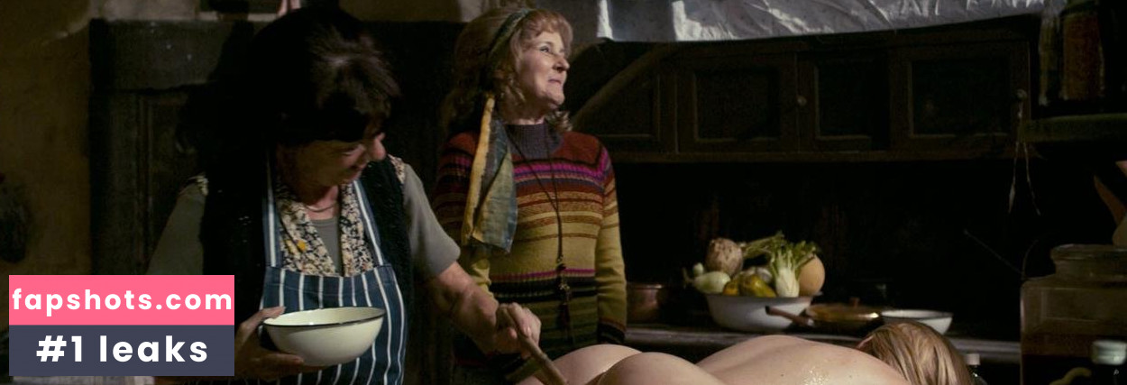 Brittania Nicol gallery photo #6