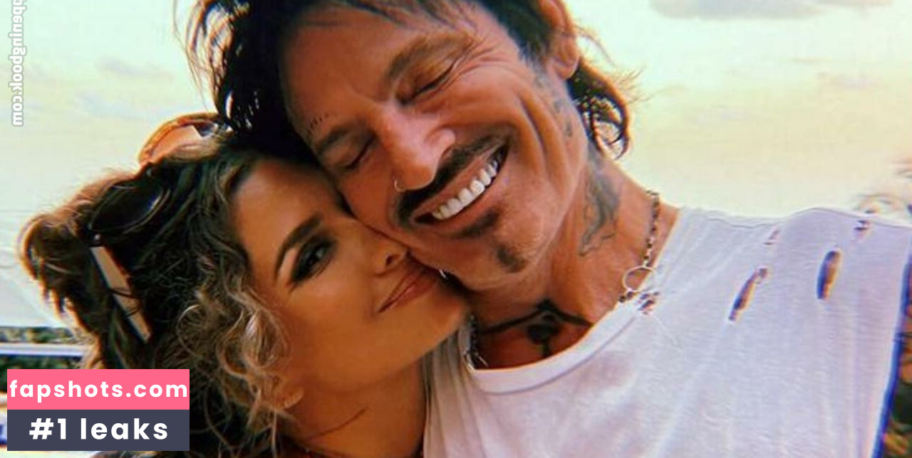 Brittany Furlan Lee gallery photo #2