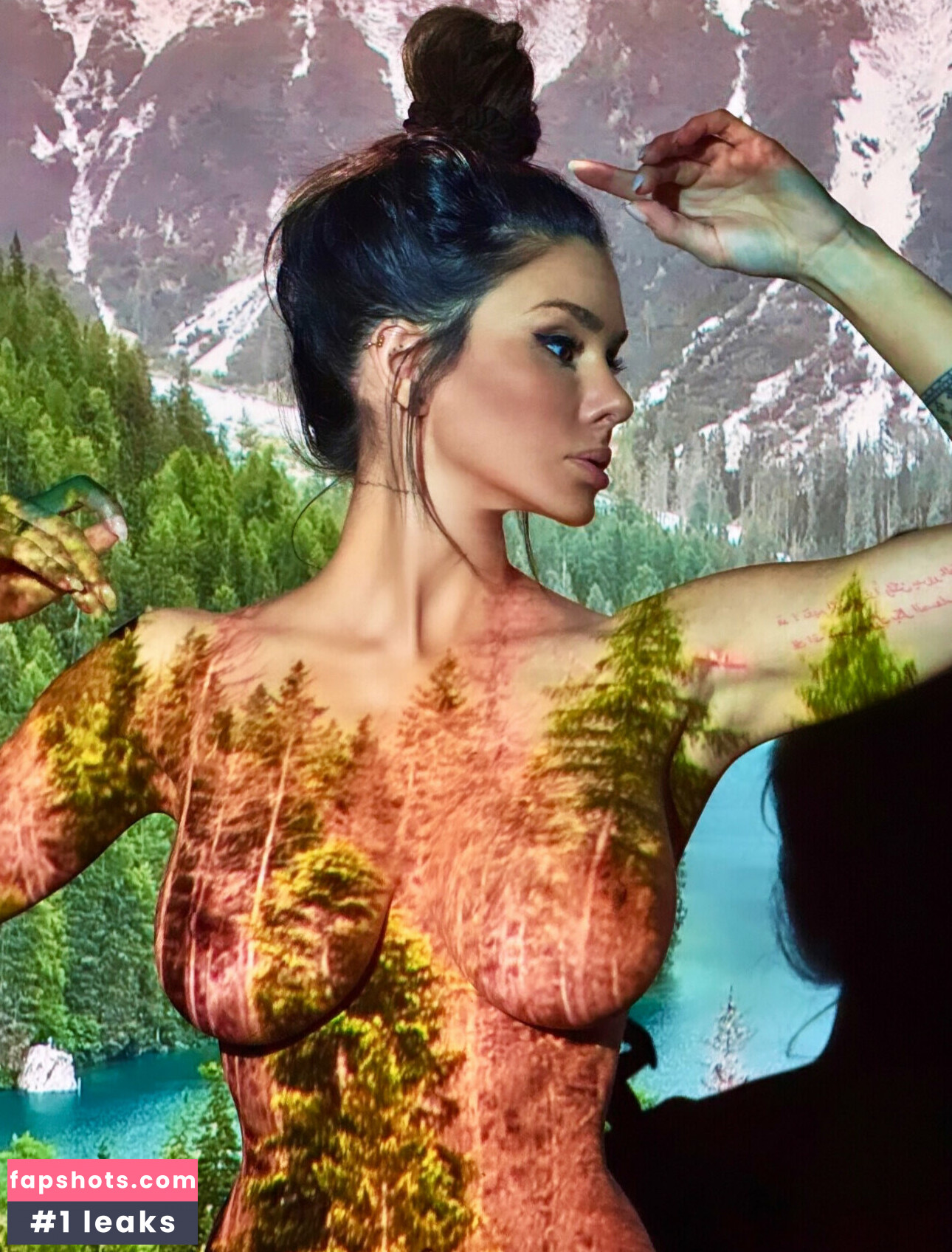 Brittany Furlan nude babe gallery