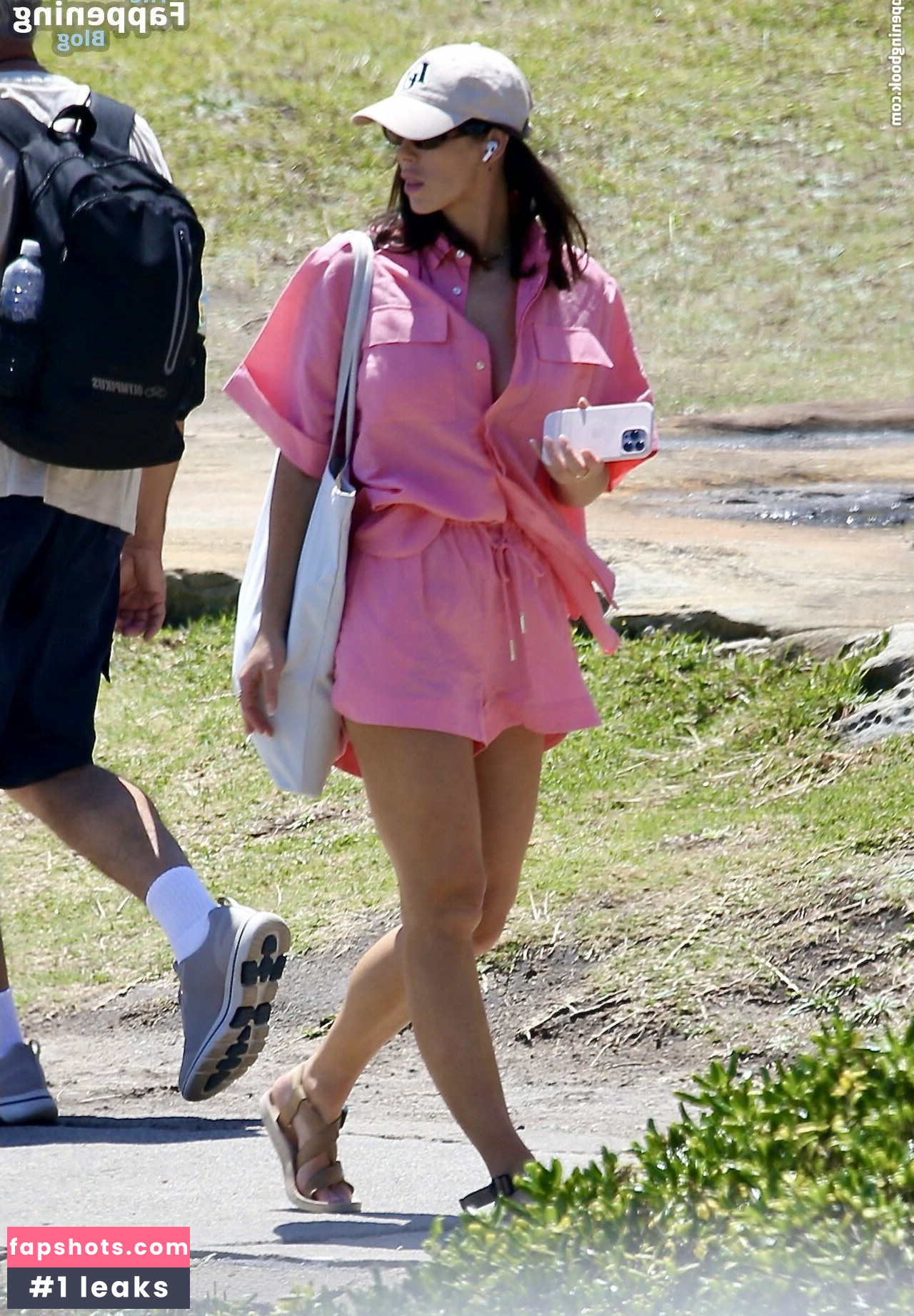 Brittany Hockley gallery photo #39