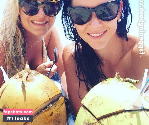 Brittany Hockley gallery photo #44