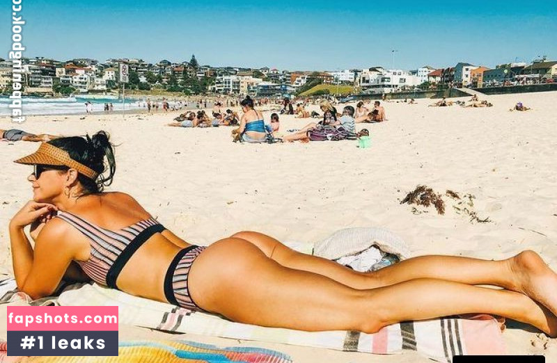 Brittany Hockley gallery photo #48