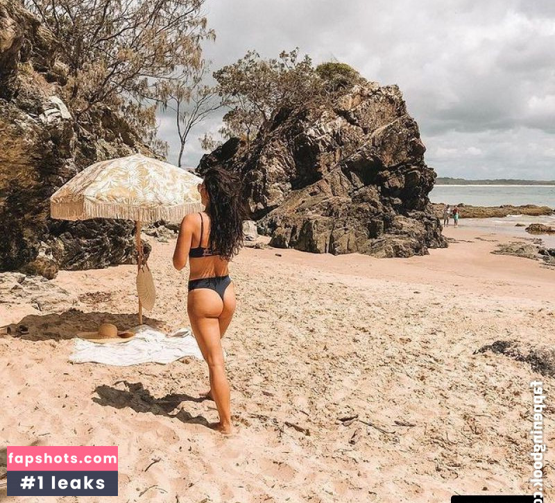 Brittany Hockley gallery photo #59