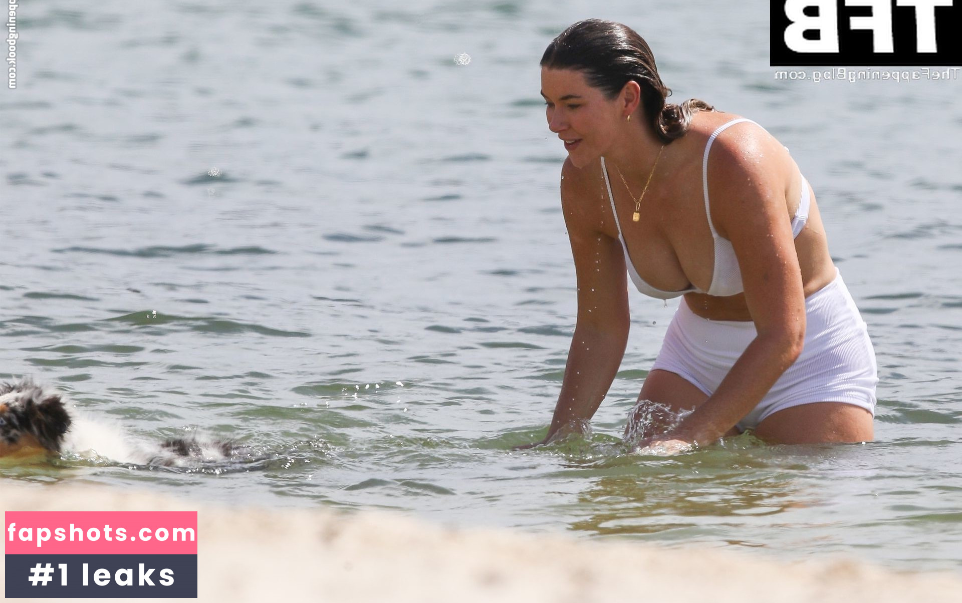 Brittany Hockley gallery photo #65