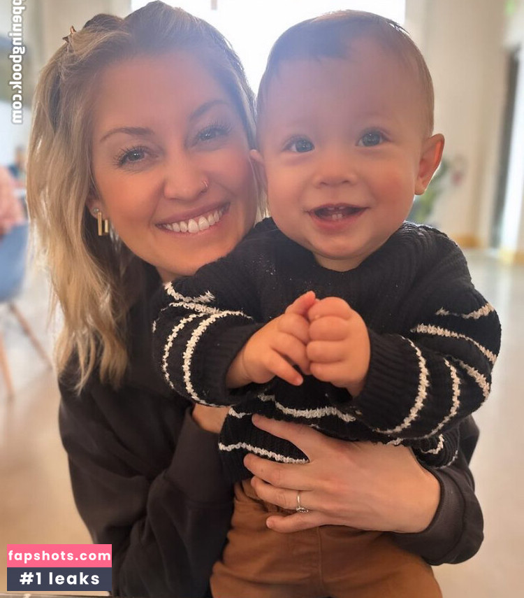 Brittany Pirtle nude babe gallery