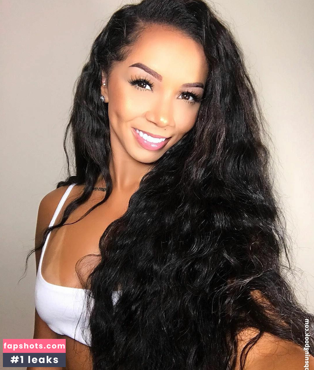 Brittany Renner gallery photo #148