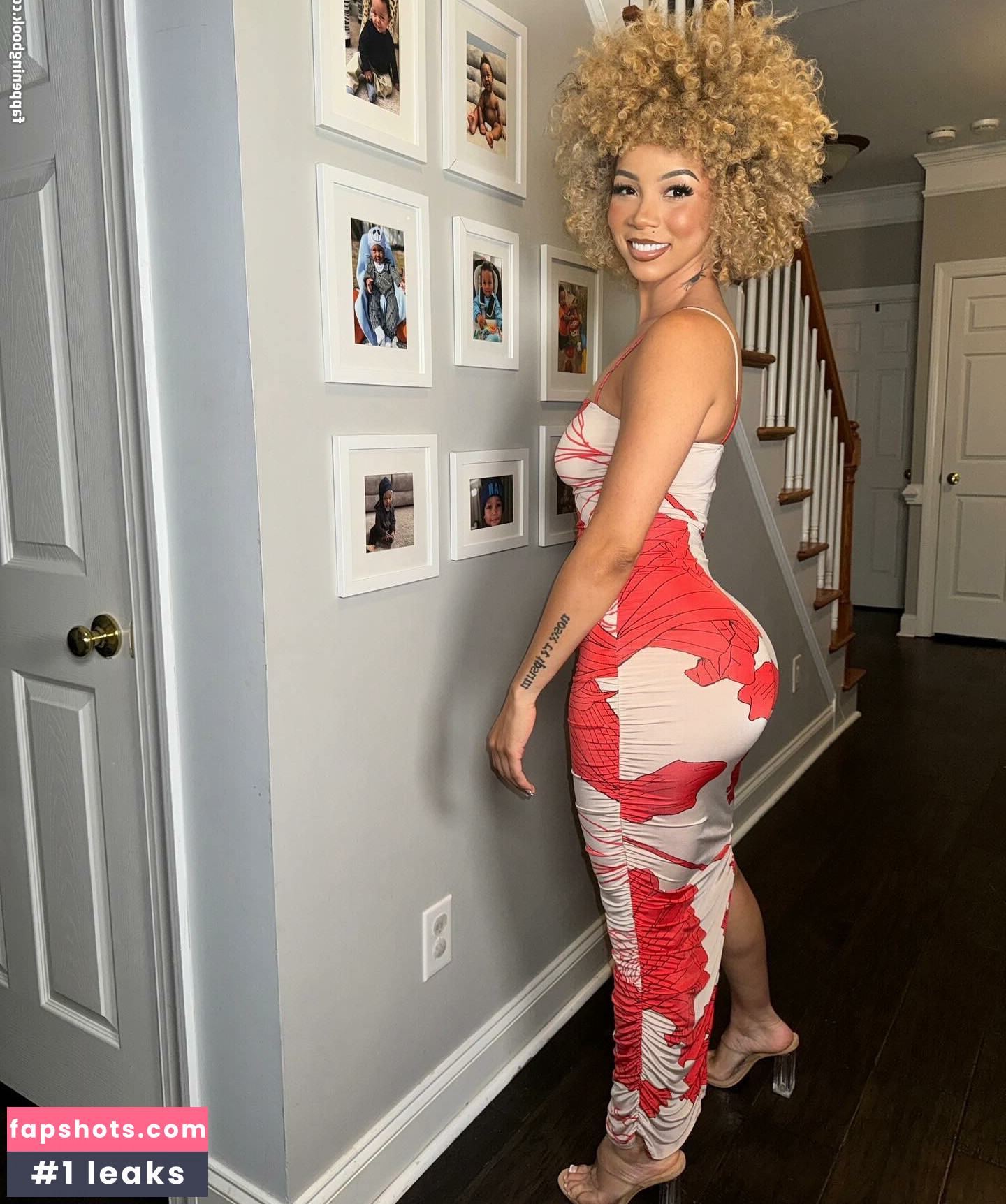 Brittany Renner gallery photo #35