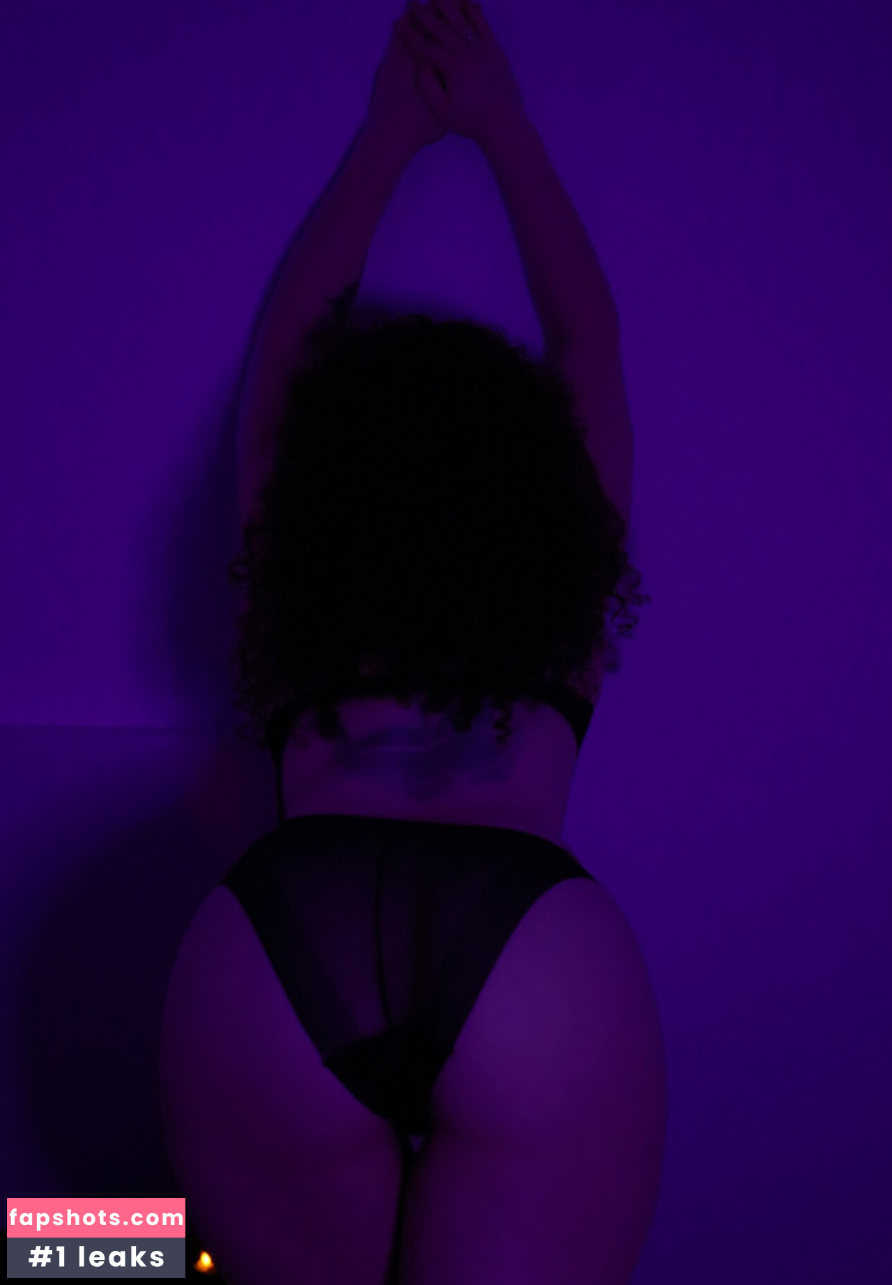 Brittany Simon gallery photo #10