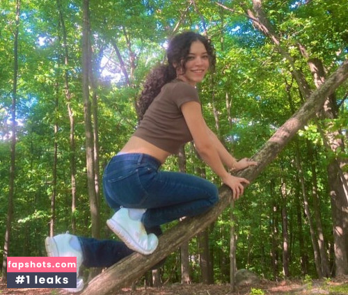 Brittany Venti gallery photo #565