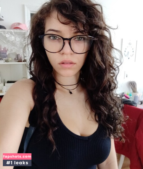 Brittany Venti gallery photo #656