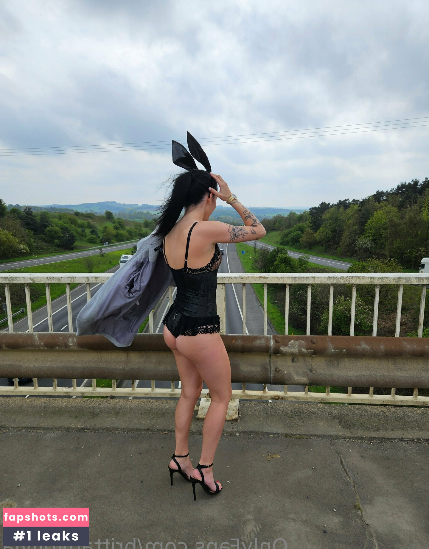 brittanyolivia gallery photo #7