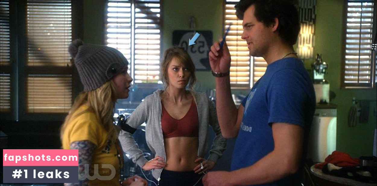 Brittney Irvin nude babe gallery