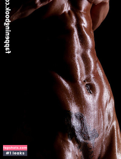 Brittni Kent nude babe gallery