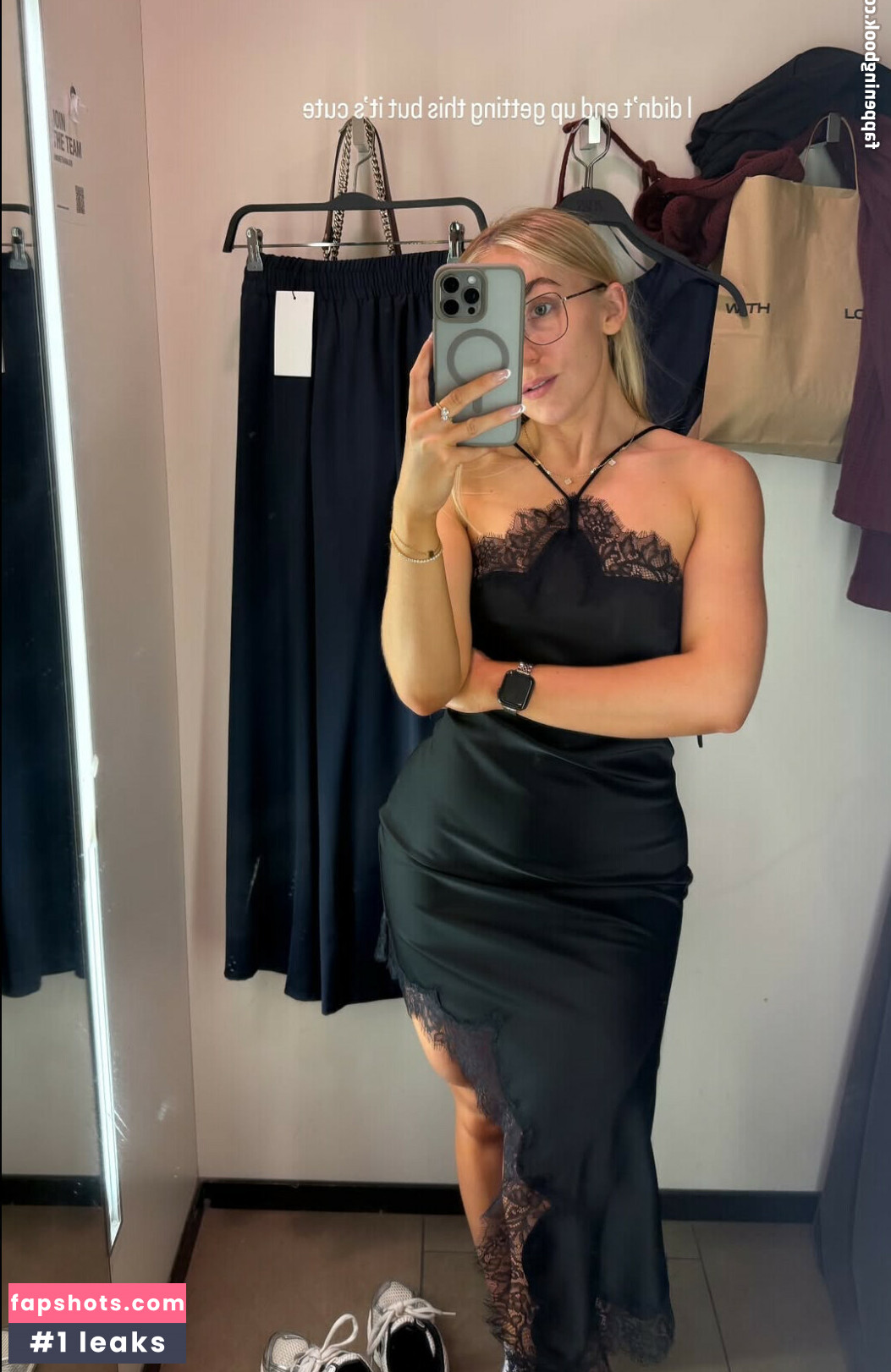 Brogan Small gallery photo #15