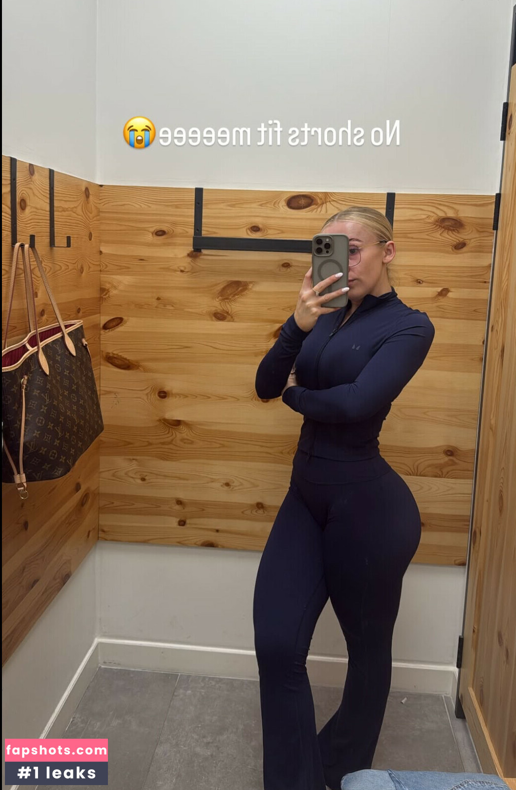 Brogan Small gallery photo #16