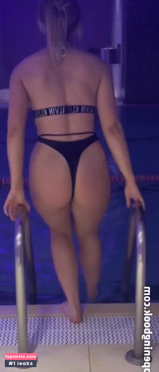 Brogan Small gallery photo #32