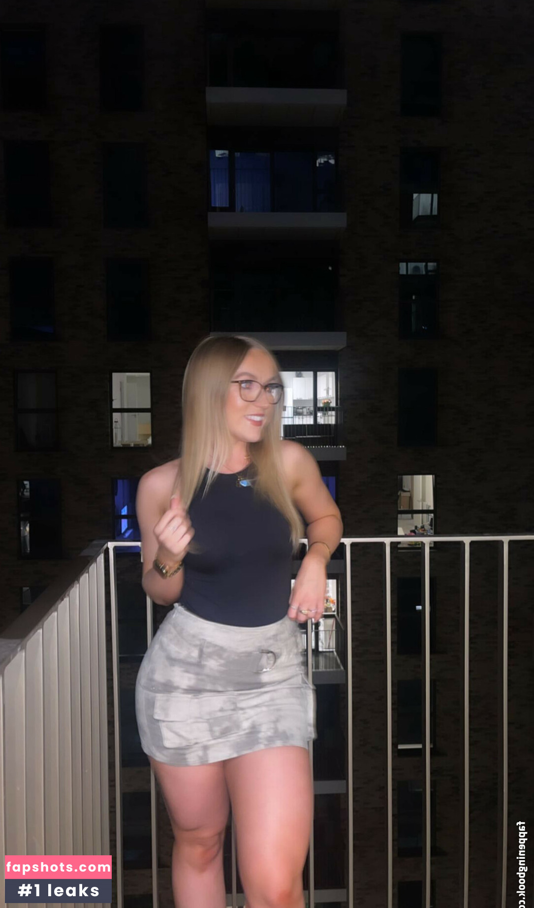 Brogan Small gallery photo #50