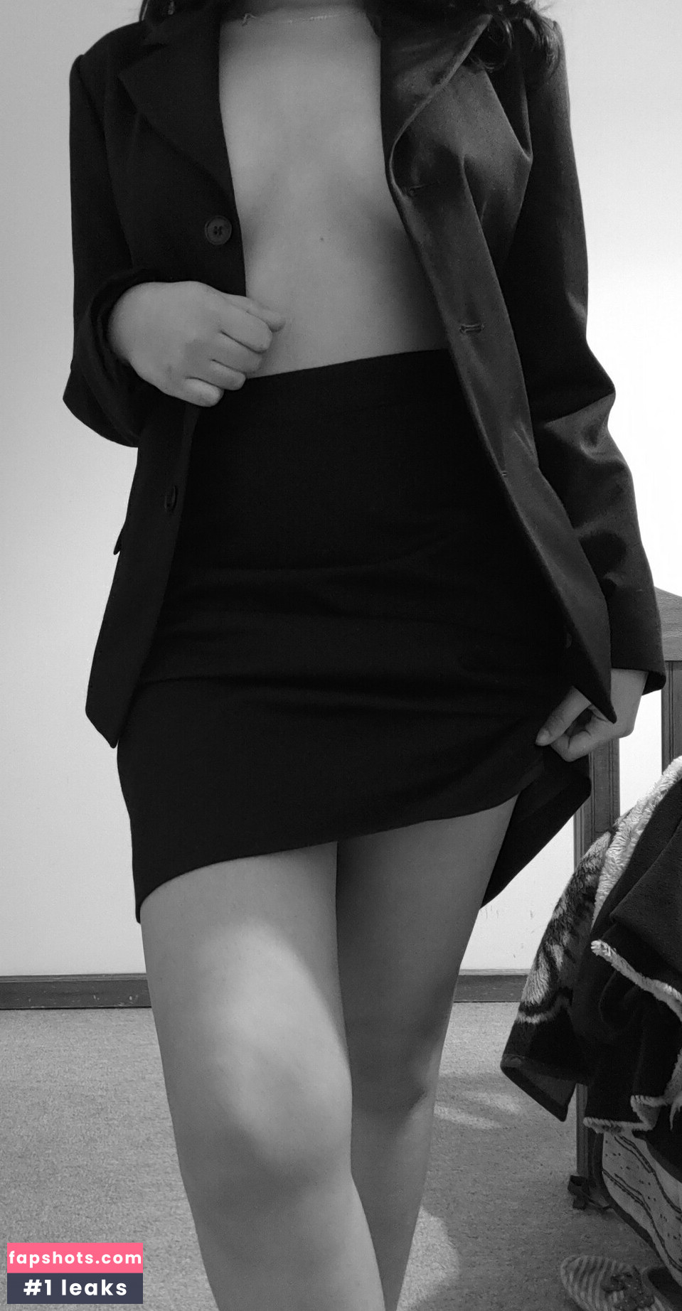 brokeunigirll gallery photo #5