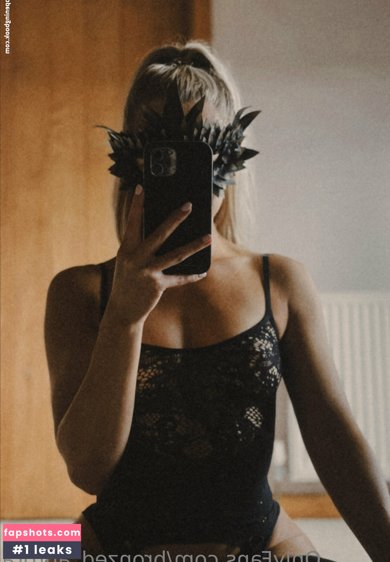 bronzed_aurora gallery photo #23