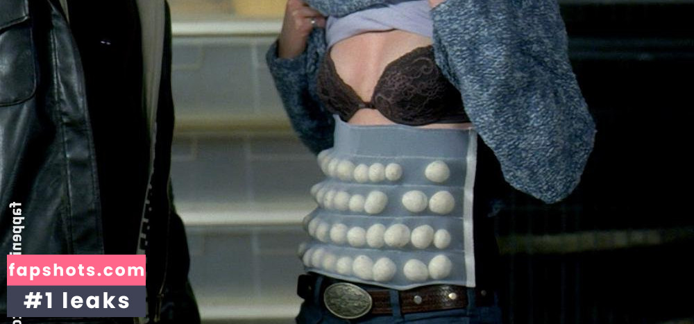 Brooke Baker nude babe gallery