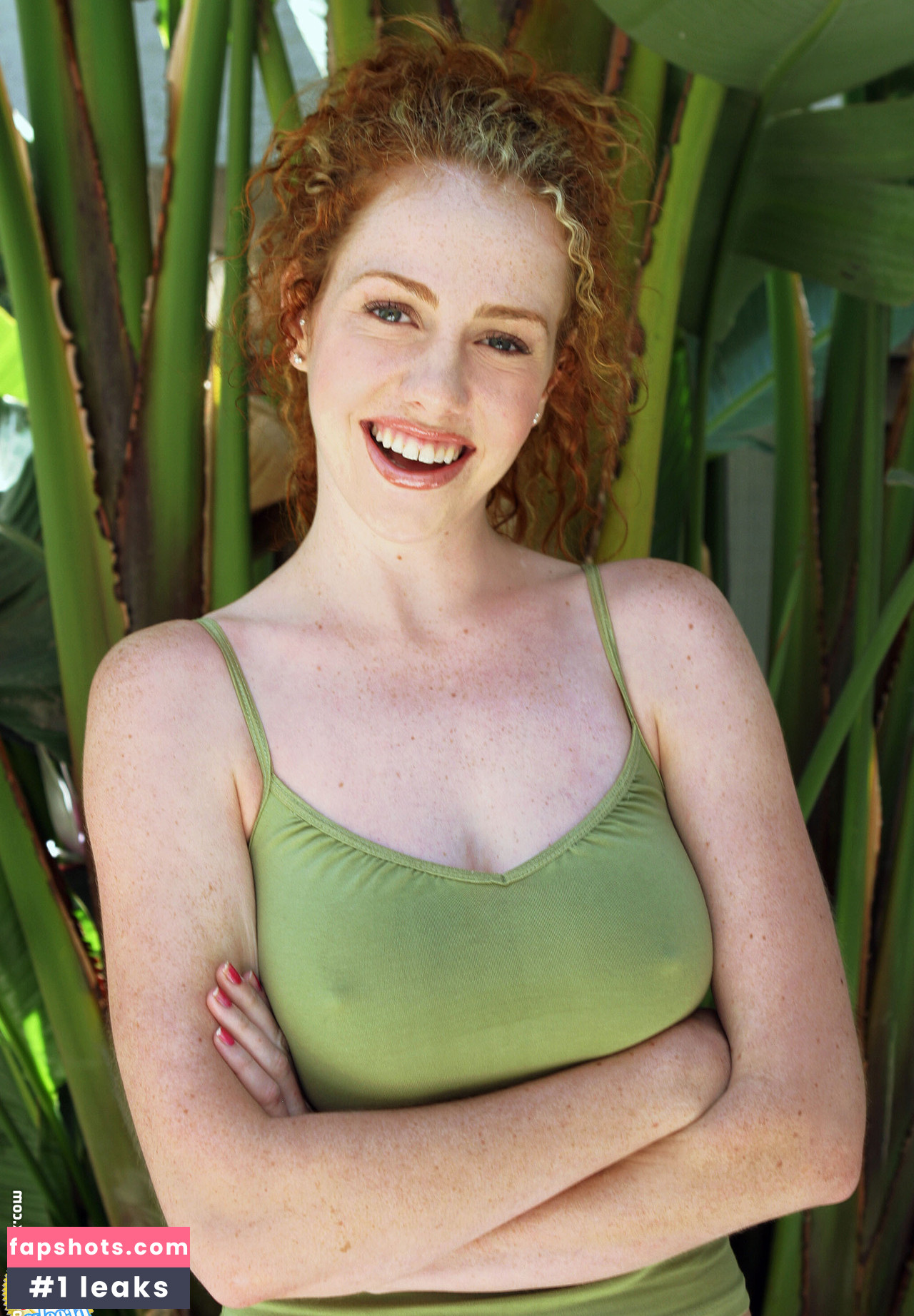 Brooke Barnes gallery photo #35